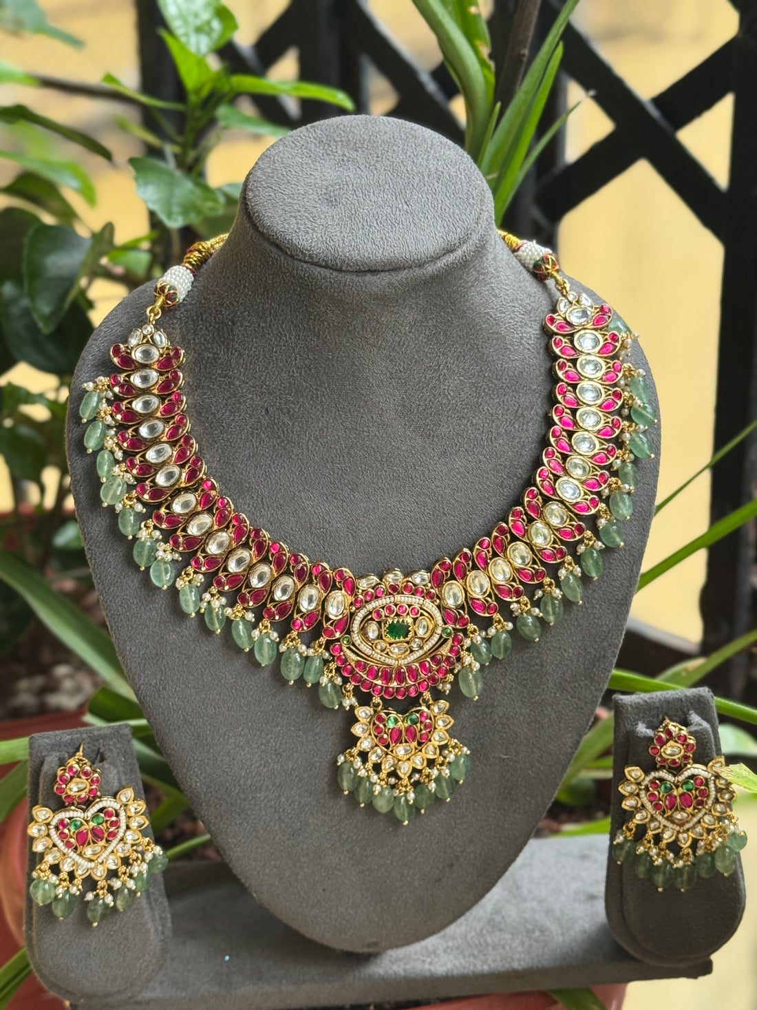 Jadau Bridal Necklace with strawberry beads