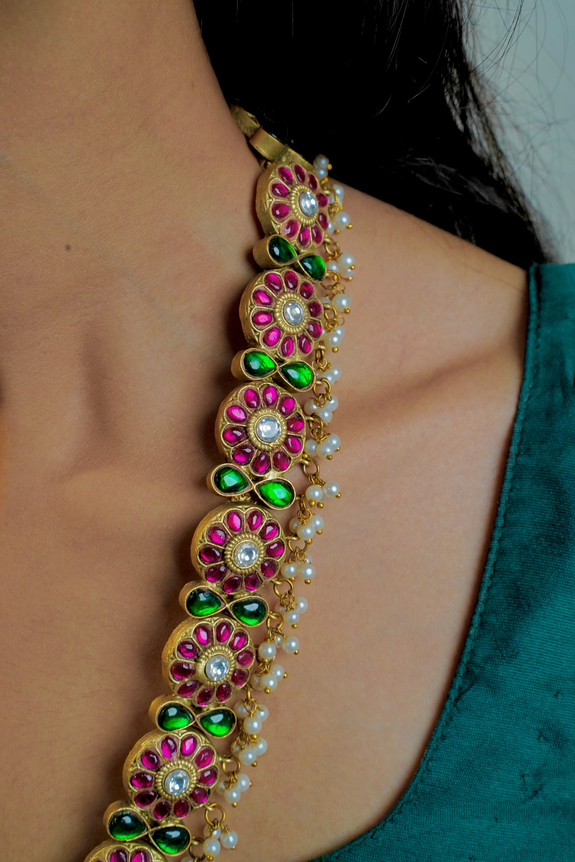 Exquisite Jadau Necklace with Floral and Leaves Design in (18K Gold Plated) - Jewels by Meena