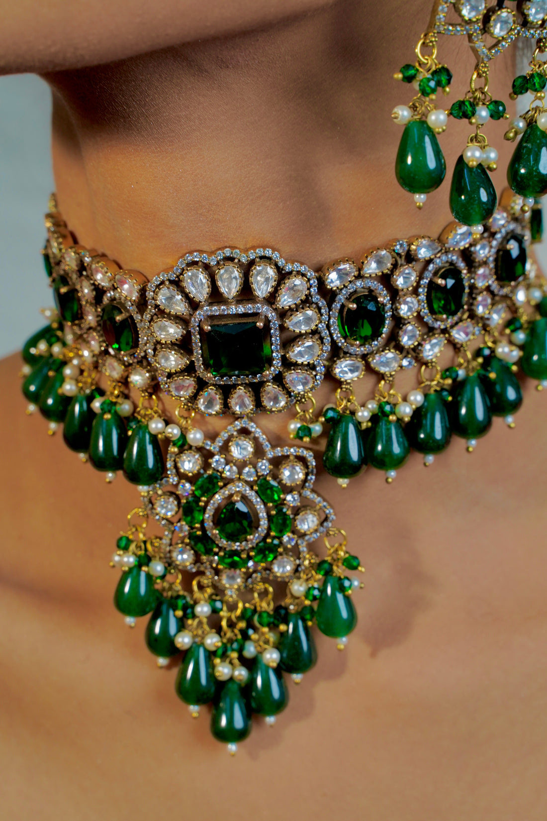 Victorian-Inspired AD Choker Set with Green Stone and Pearl Drops