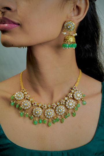 Antique Blossom – Floral Necklace in Pastel Green & 18k Gold Finish