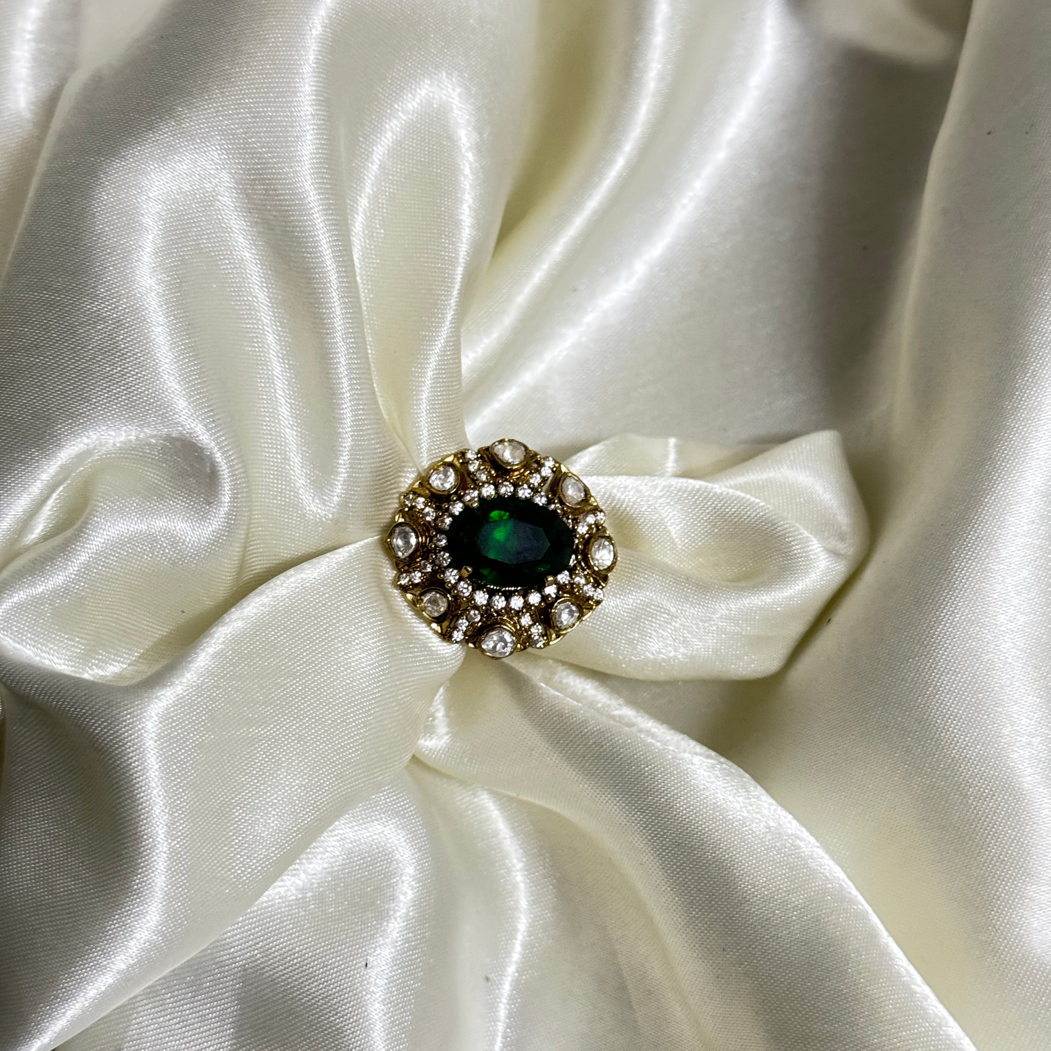 Victorian Regal Green Emerald Ring