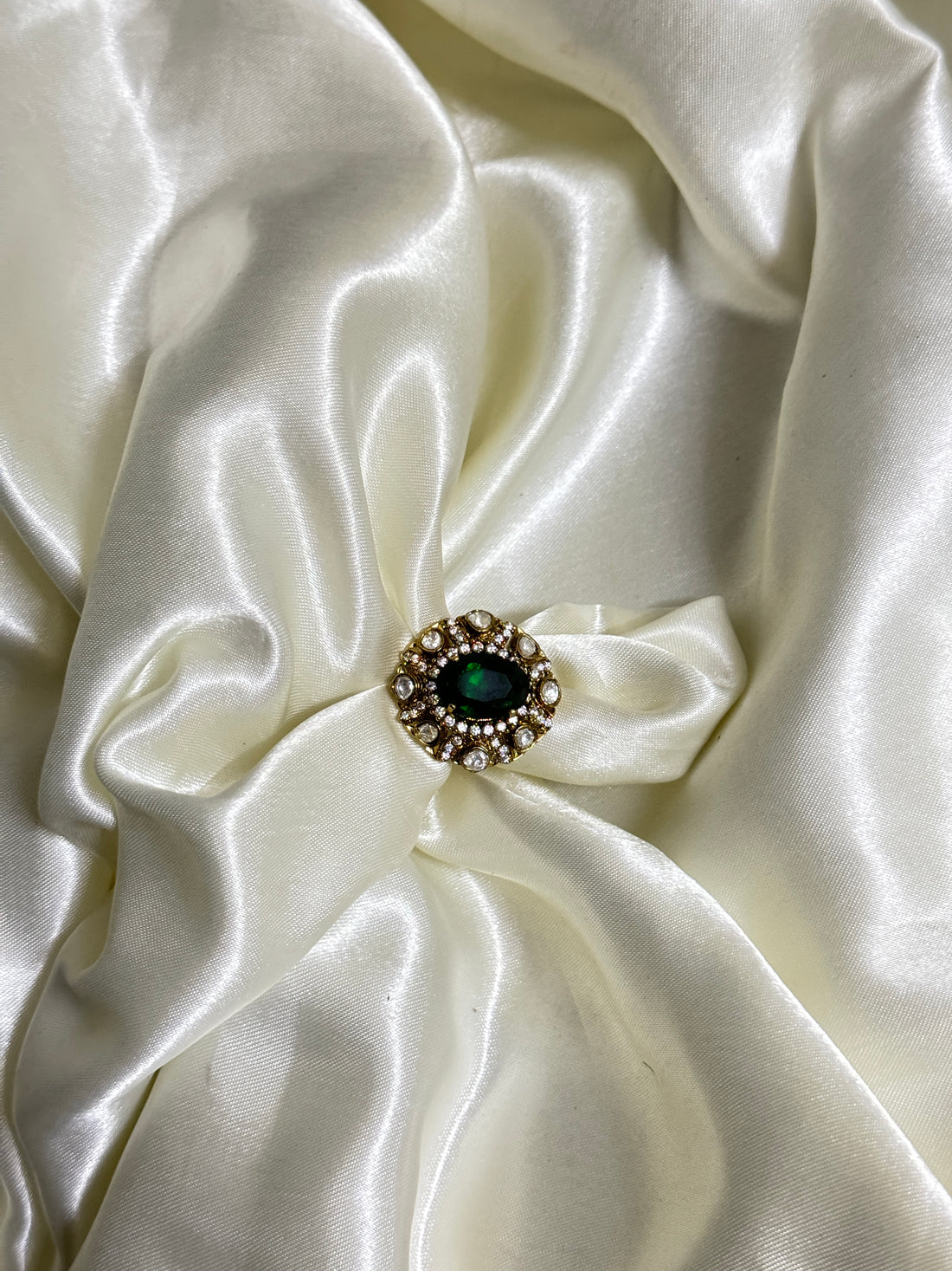 Victorian Regal Green Emerald Ring