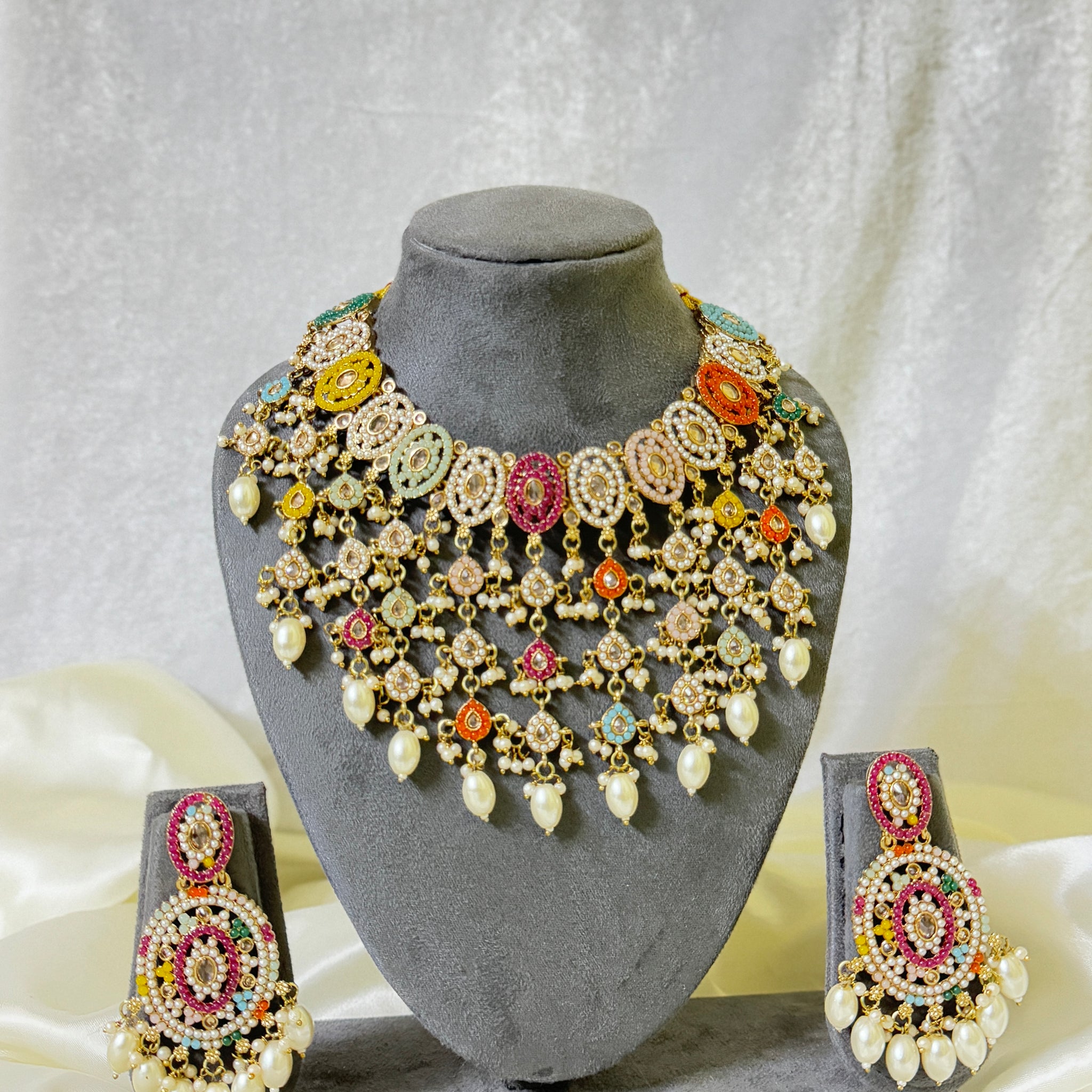 Kundan Necklace with White Beads and Colorful Design