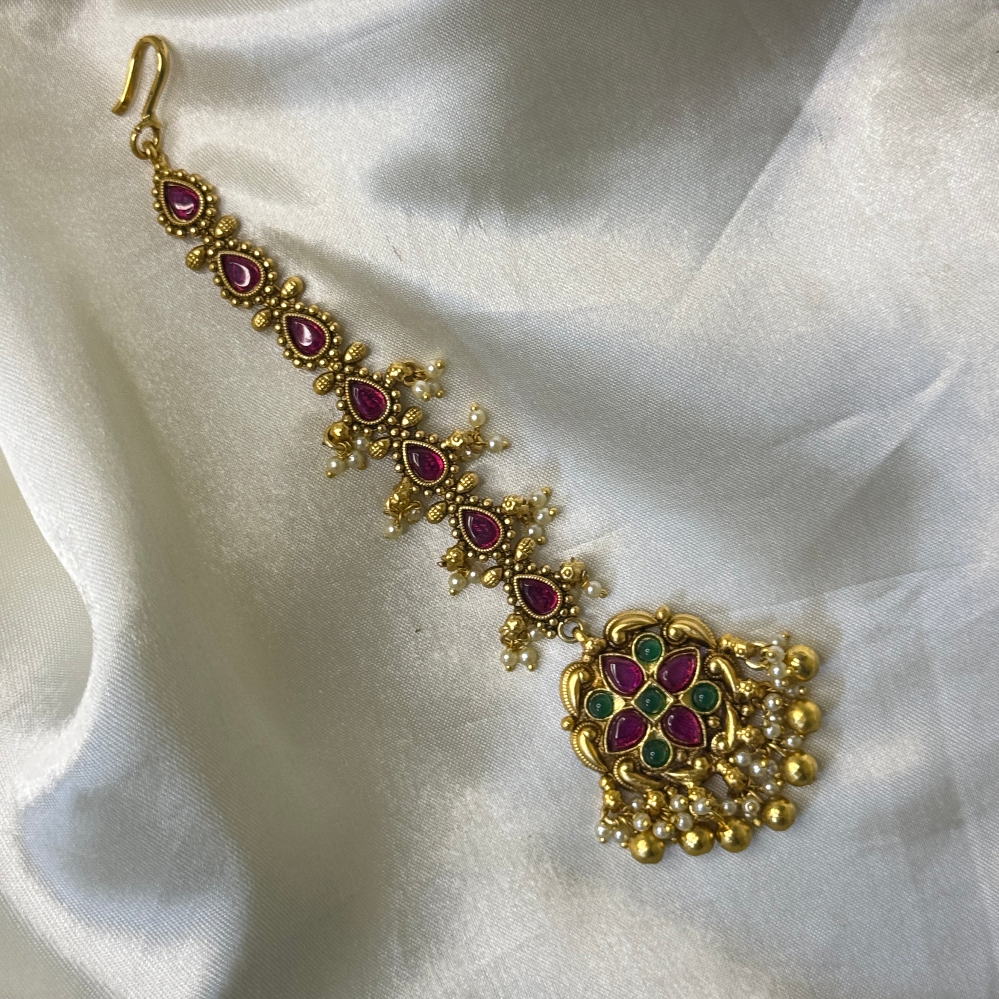 Antique Floral Maangtikka with Golden Beads & Stone Accents