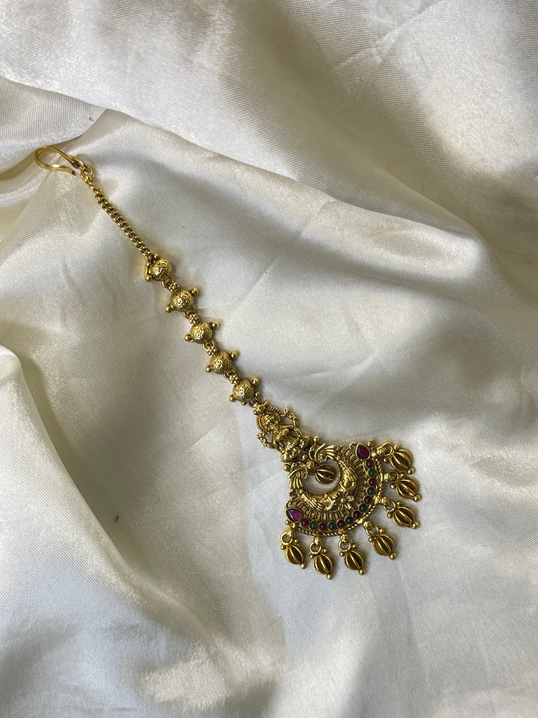 Antique Lakshmi Maangtikka with Traditional Craftsmanship