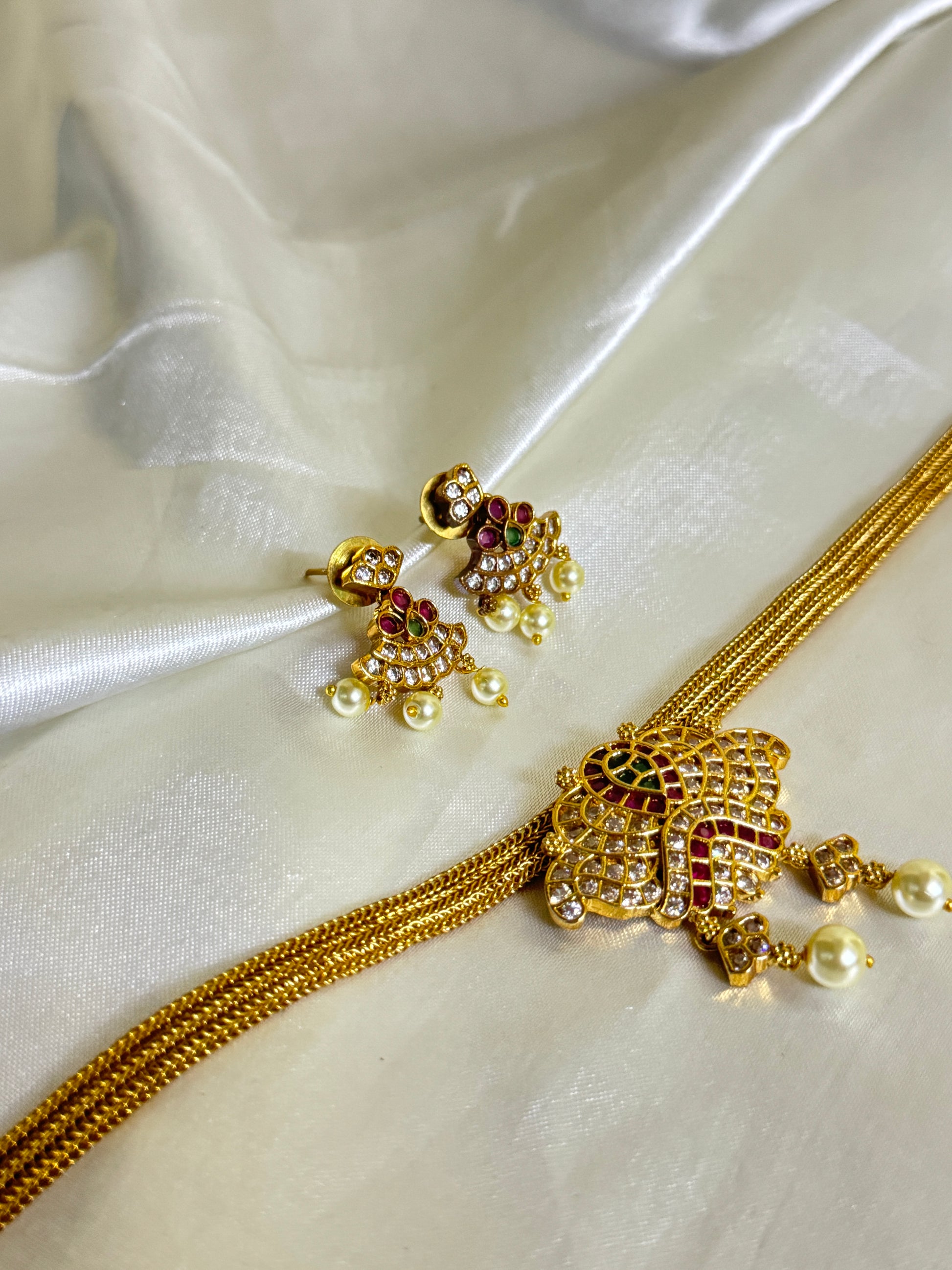 Vintage-Inspired Floral Necklace with White Beads - Jewels by Meena