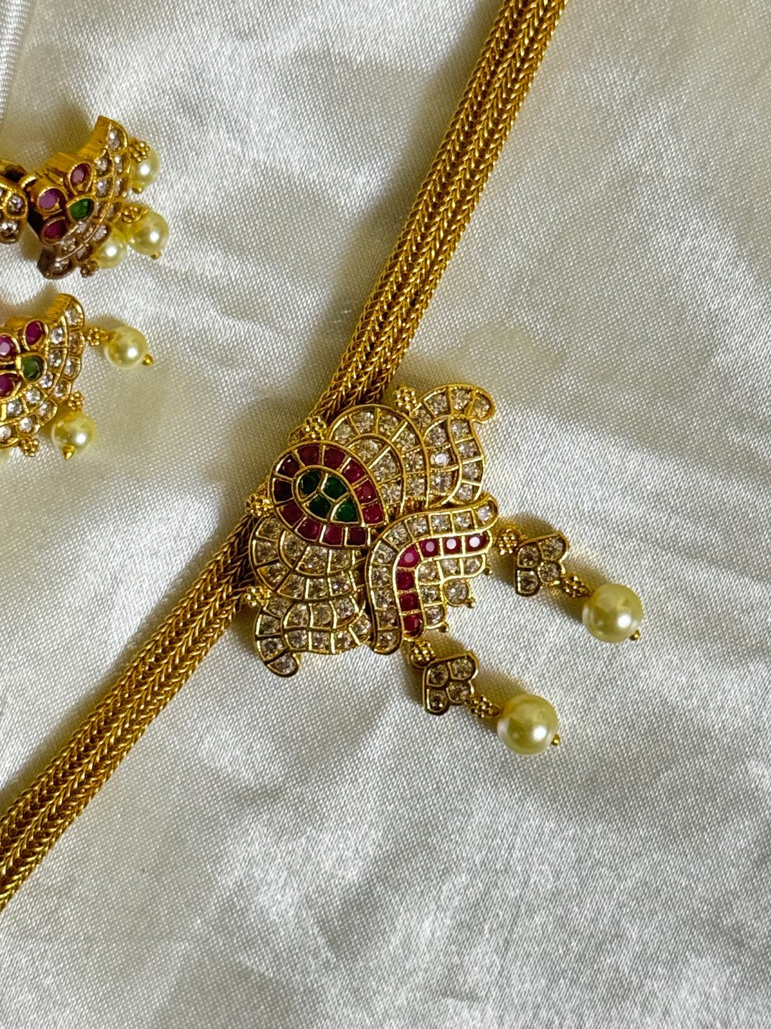 Vintage-Inspired Floral Necklace with White Beads - Jewels by Meena