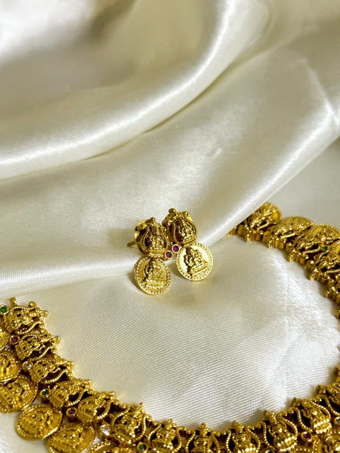 Vintage Lakshmi Coin Necklace - Regal Charm - Jewels by Meena