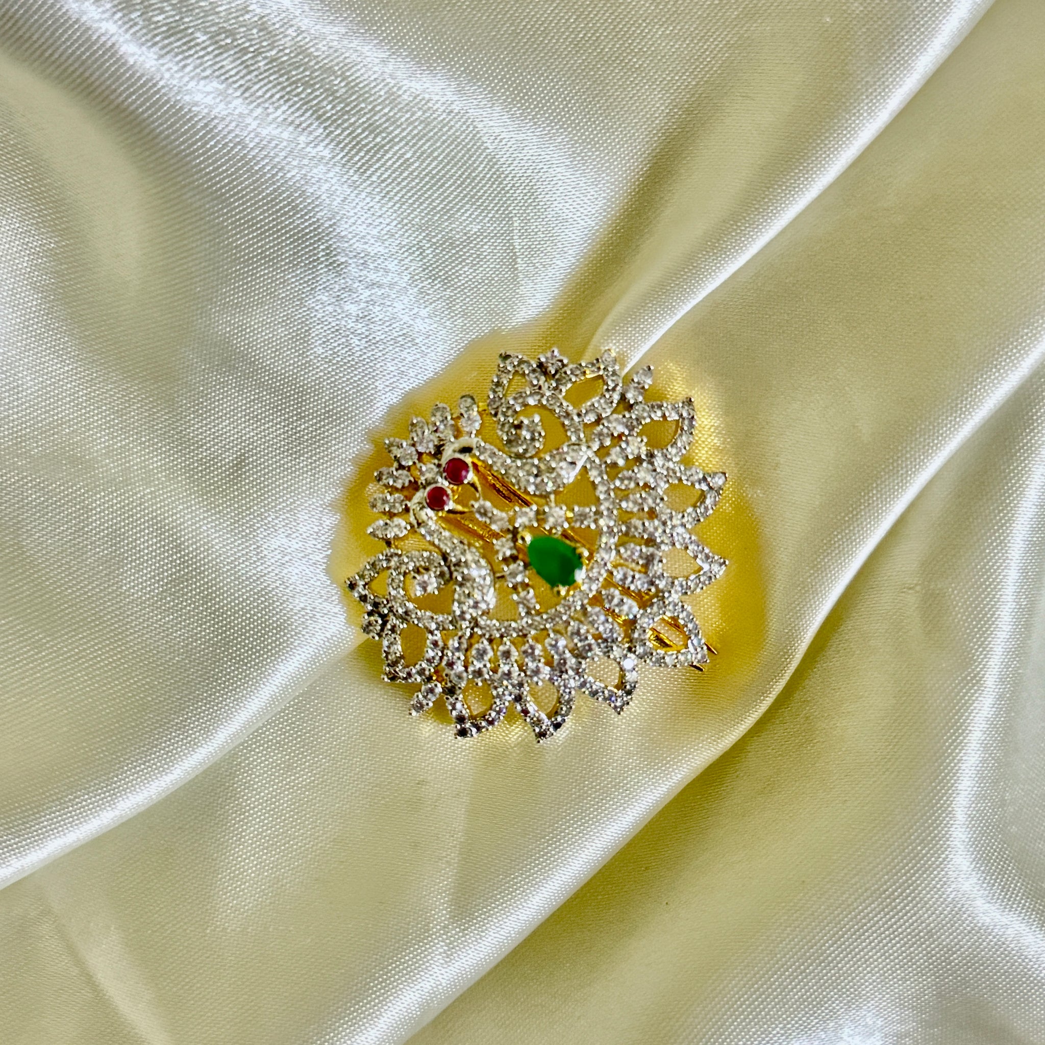 Diamond Jada Billa with Green Stone - Regal Elegance(Hair Accessories)