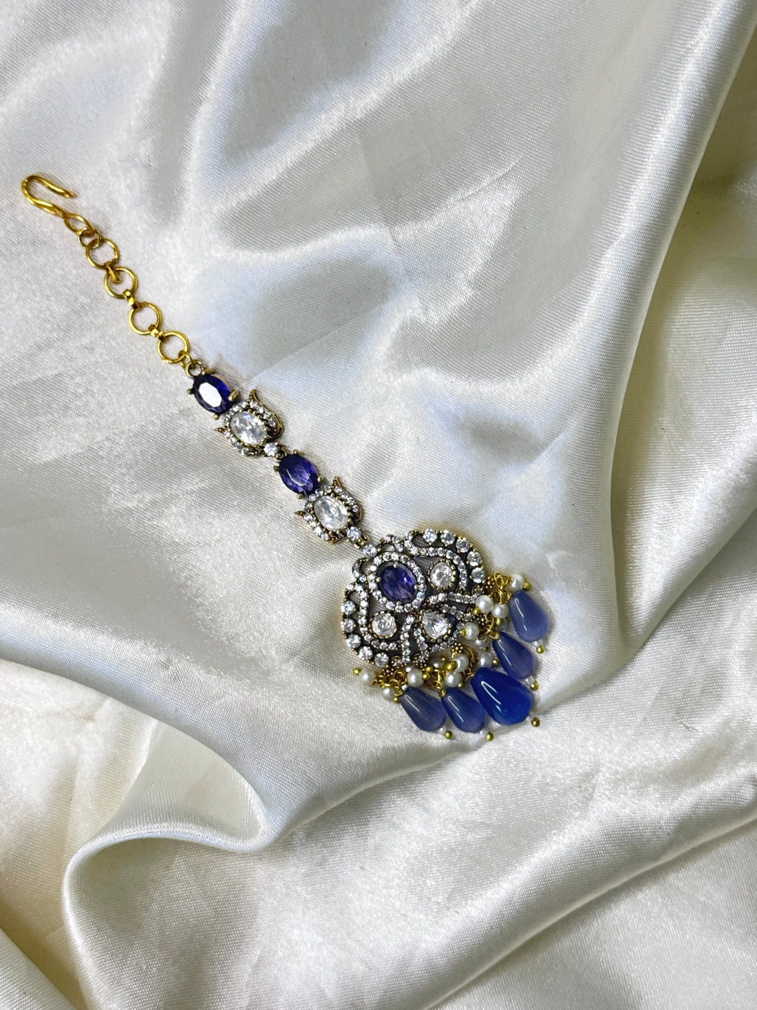 Elegant Purple Stone Maangtikka with Crystal Finish & Delicate Design