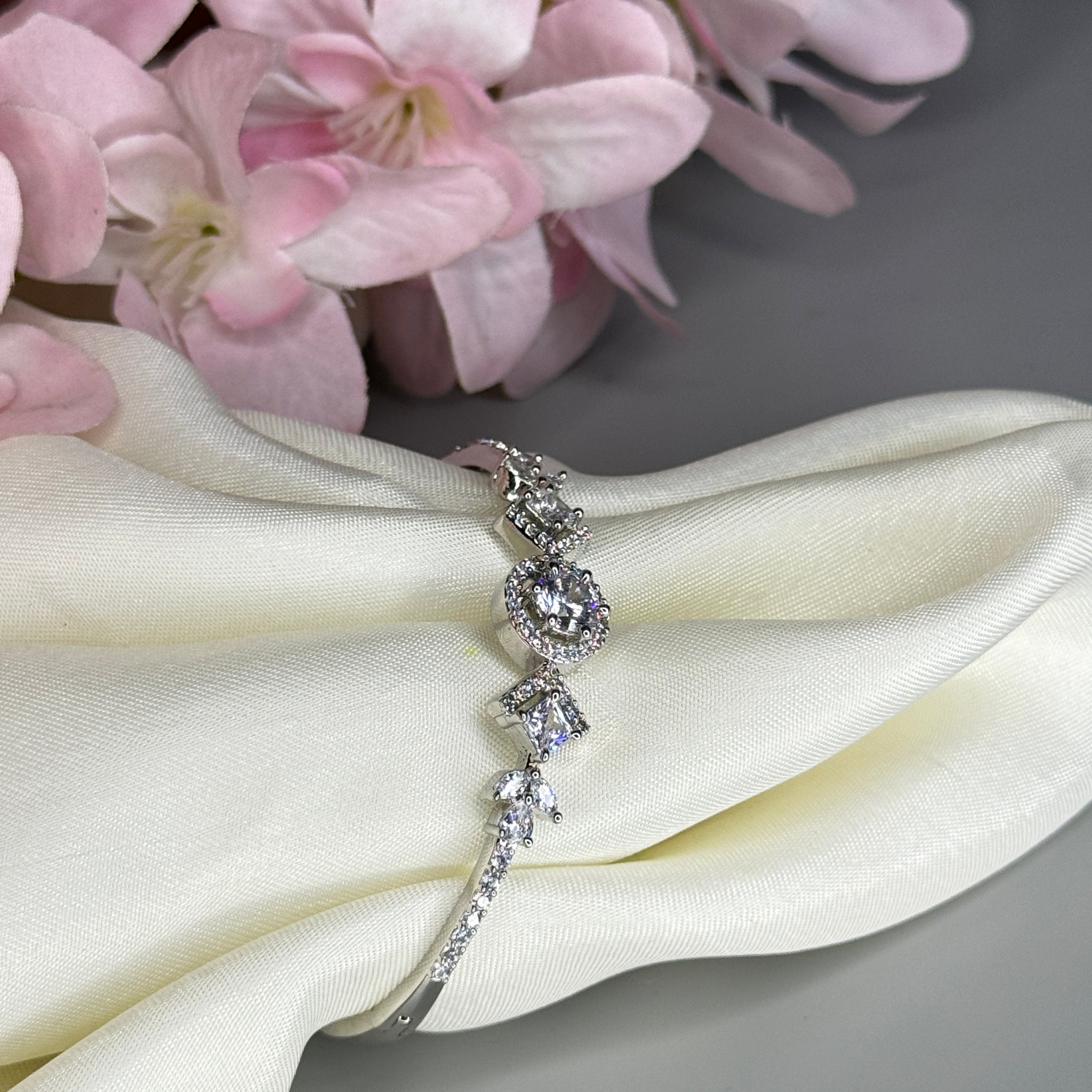 "Stunning Diamond-Finish Bracelet - A Touch of Glamour"