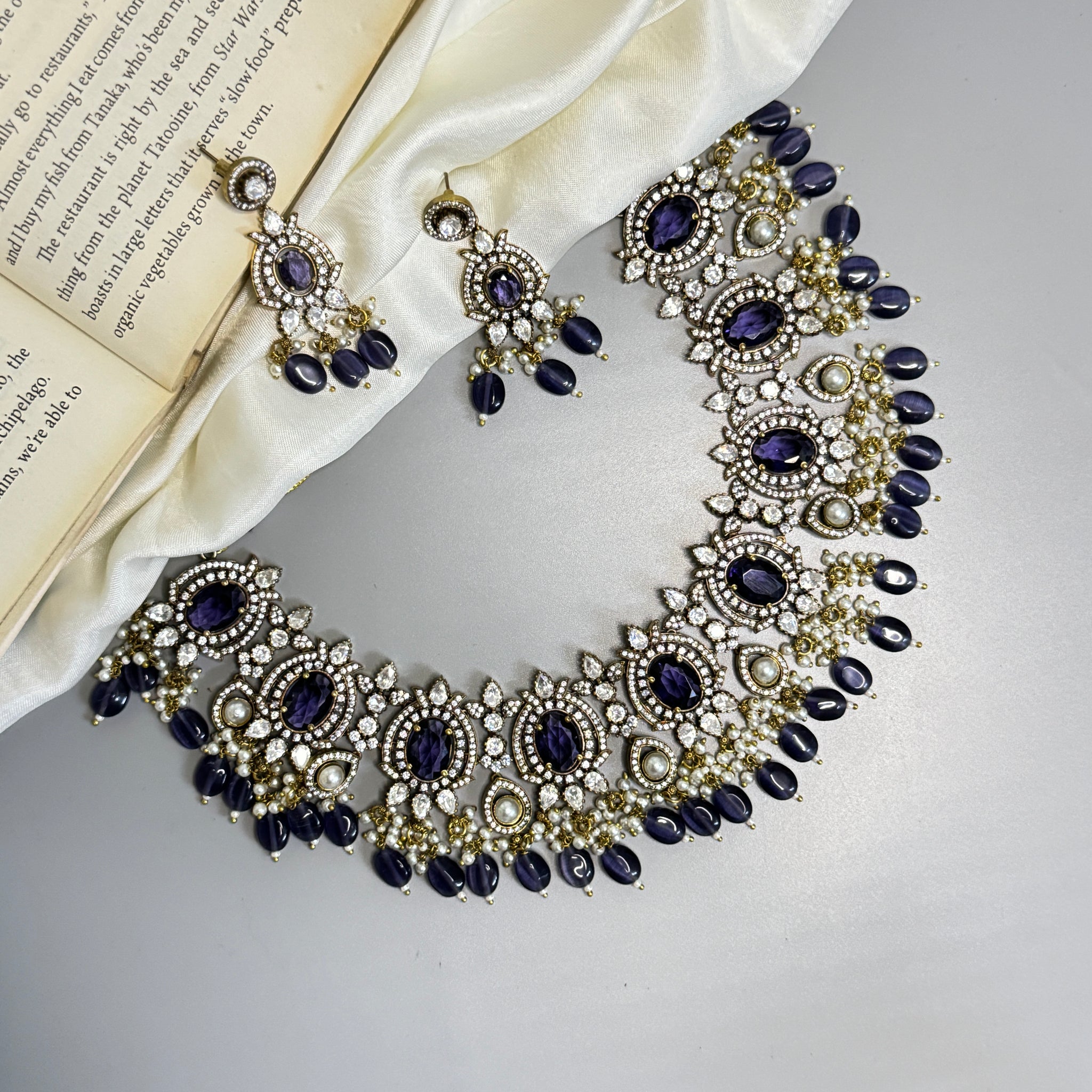"Victorian Purple Elegance Necklace with Stone & Beads"