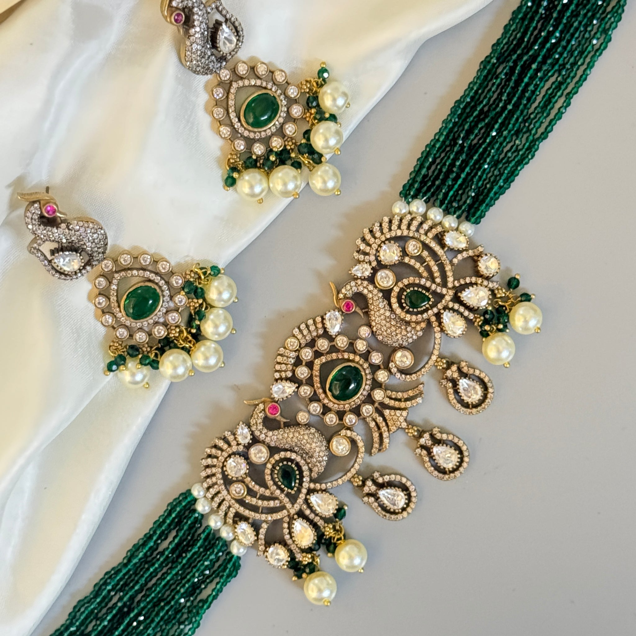 "Victorian-Inspired Peacock Choker with Green Beads and Pearl Drops"