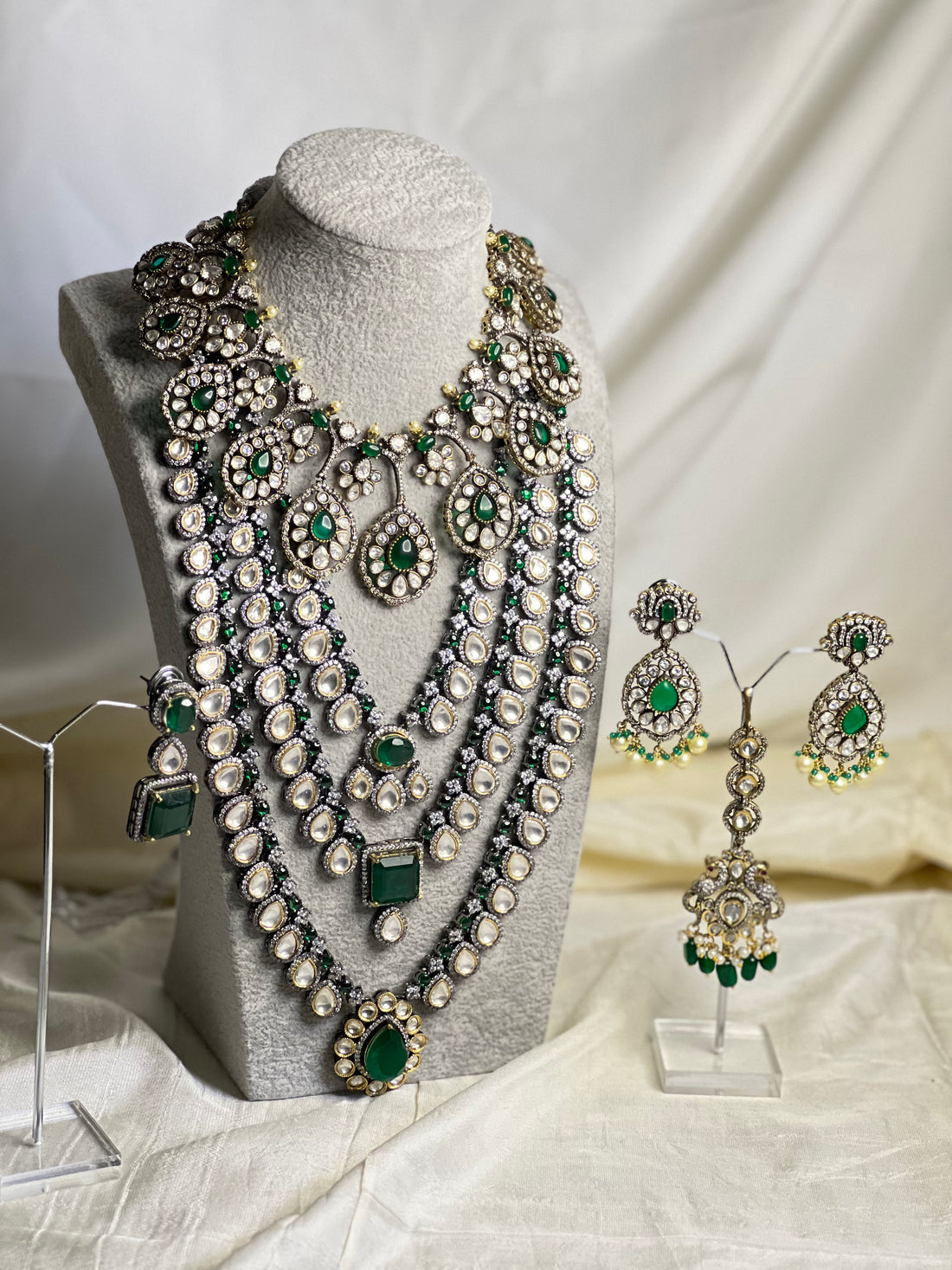 Royal Bridal Moissanite Set (Green) - Jewels by Meena