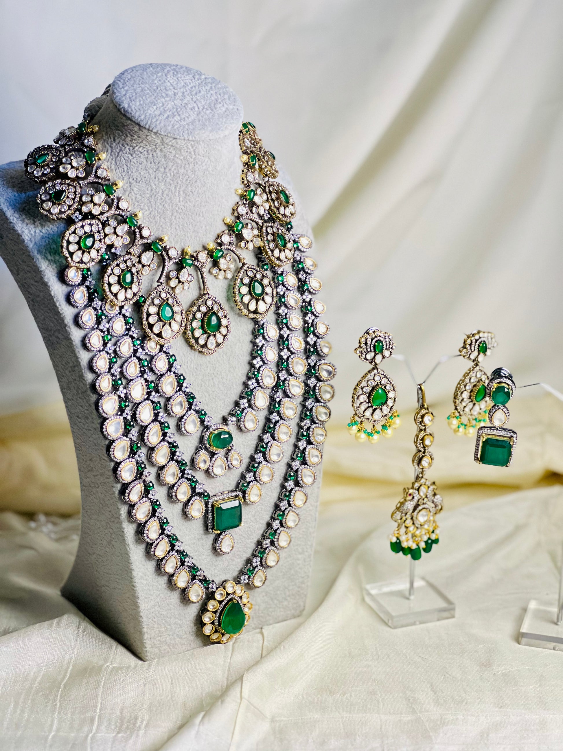 Royal Bridal Moissanite Set (Green) - Jewels by Meena