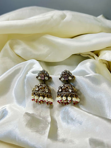 Imperial Elephant Charm – Victorian Earrings with Pink Stones & Crystal Detailing