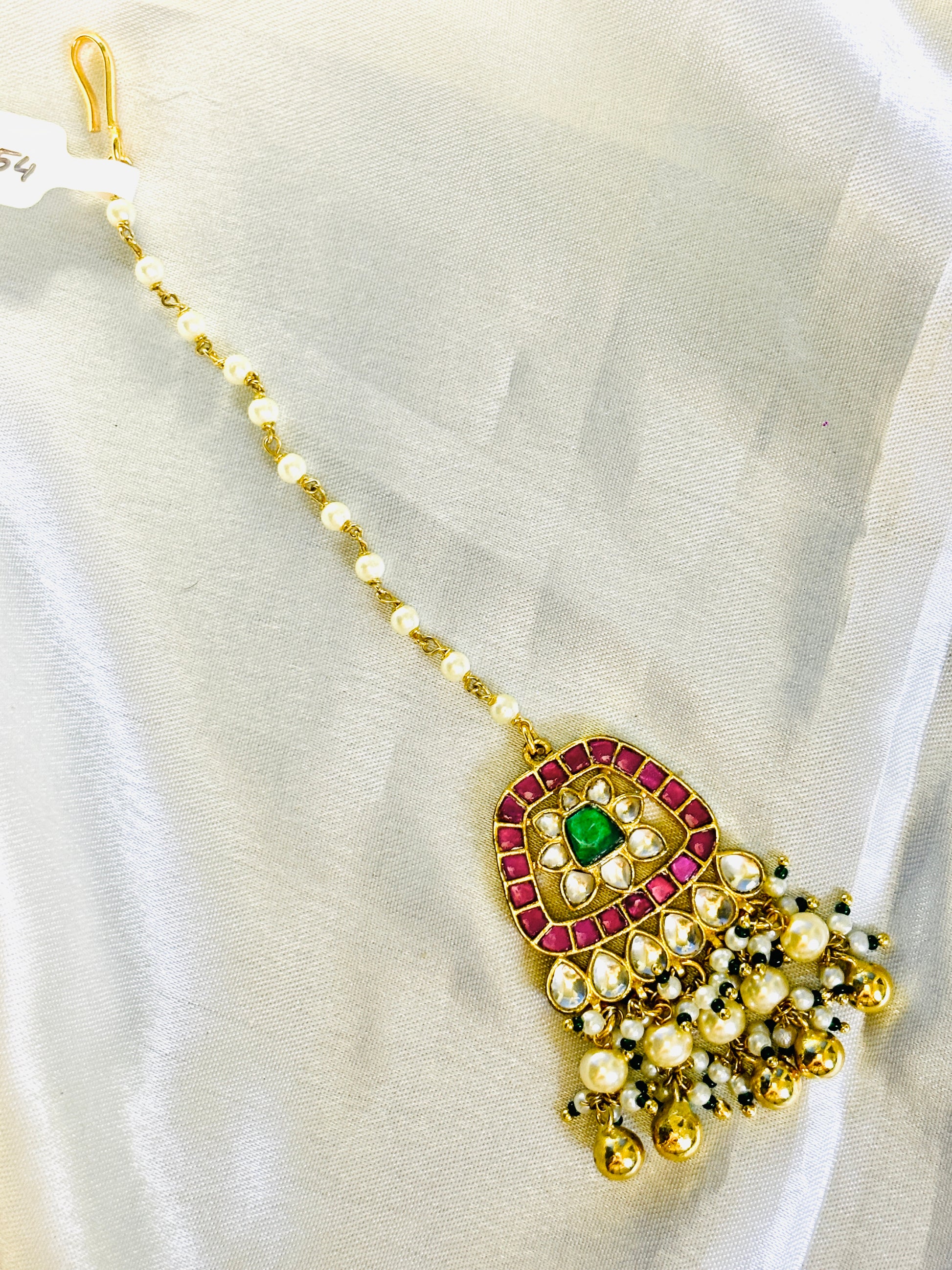 Golden Pachi Kundan Maangtikka - Jewels by Meena