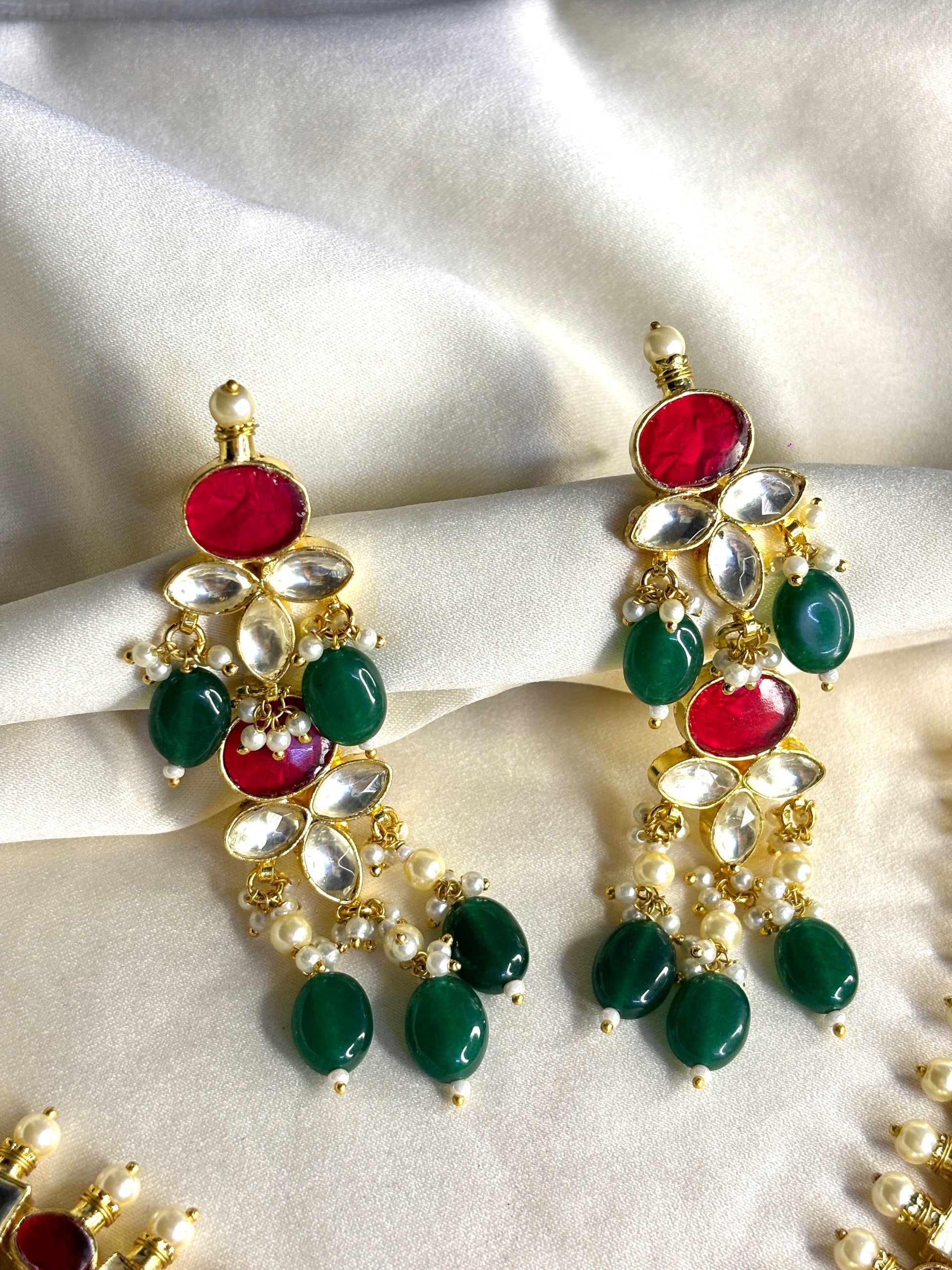 Pachi Kundan Necklace with Green Beads - Jewels by Meena