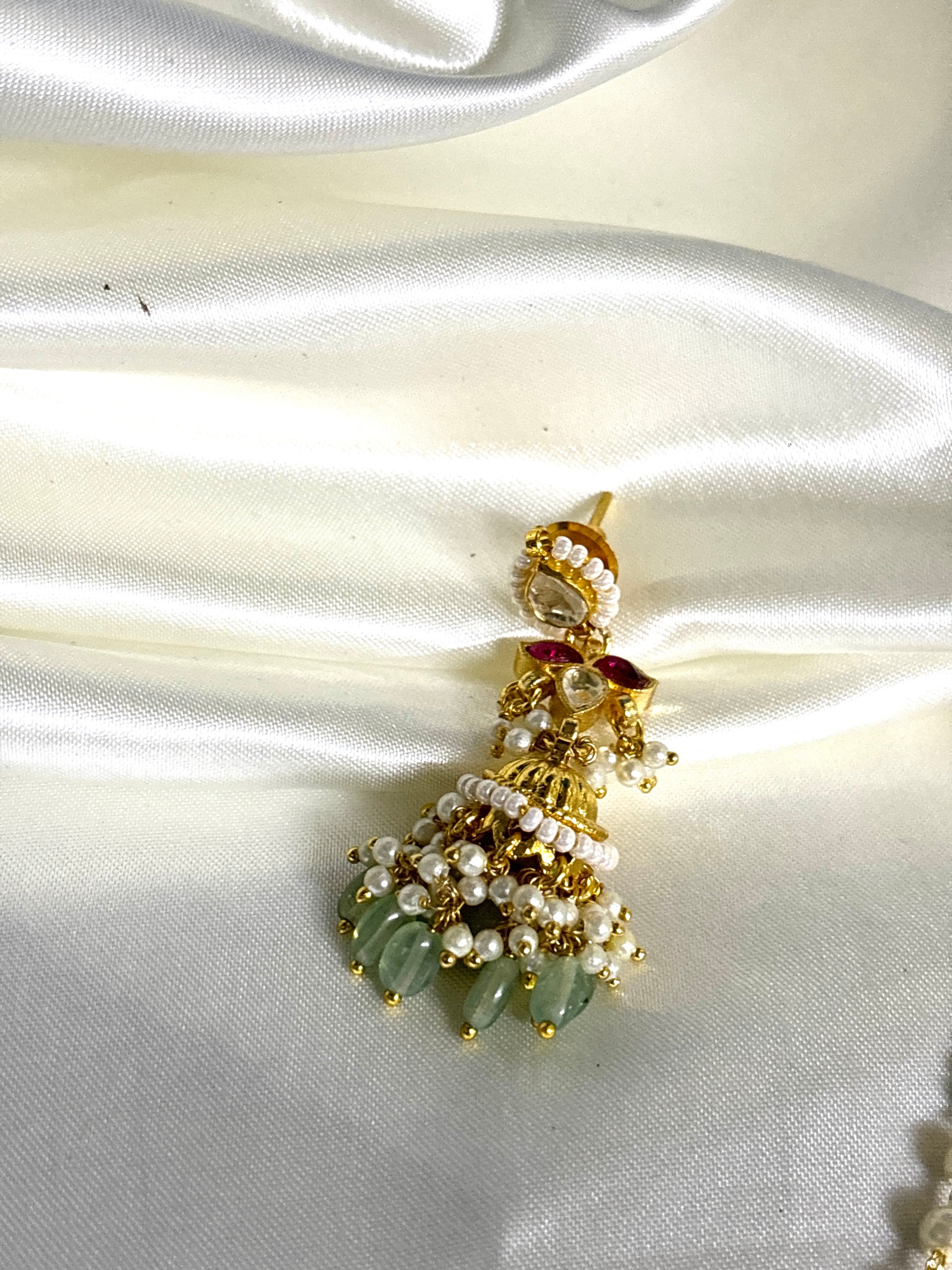 Pearls Mala w/ Pachi Kundan Pendant - Jewels by Meena