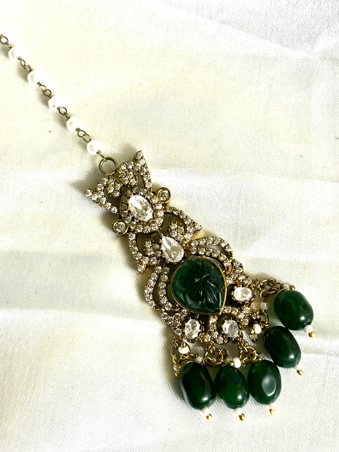 Bridal Victorian Green Moissanite Maangtikka - Jewels by Meena