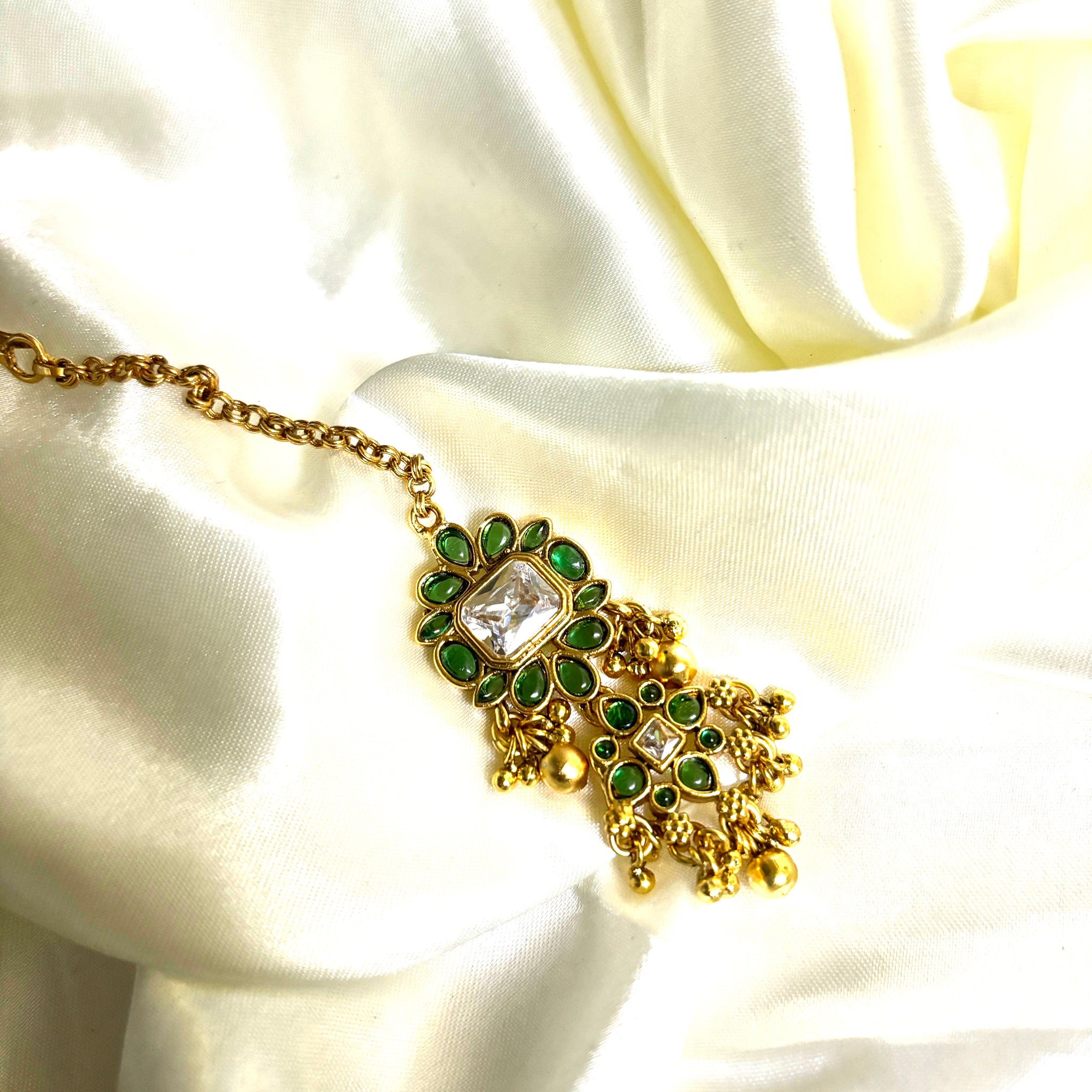 Mini Bridesmaid Kemp Maangtikka - Jewels by Meena