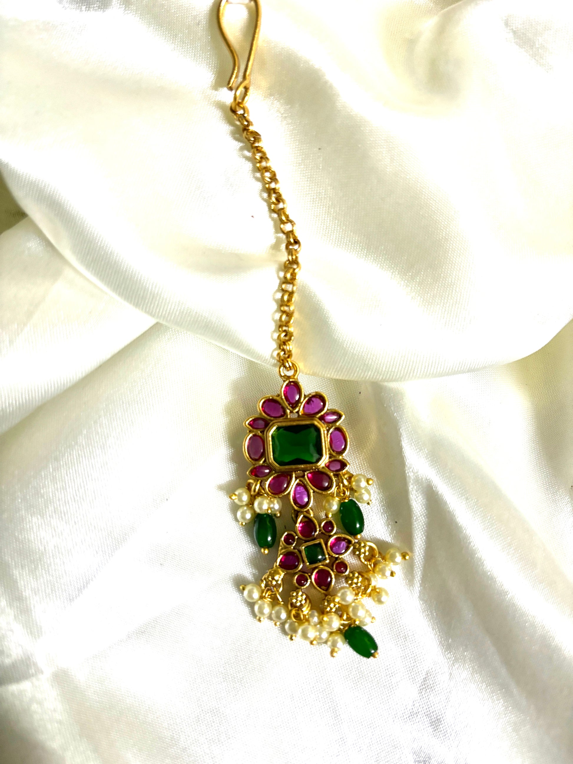 Mini Bridesmaid Kemp Maangtikka - Jewels by Meena